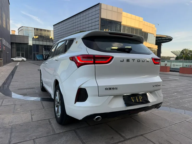 Jetour X70 2022 1.5T DCT Yue Hline Edition 5 seat exterior photo 6 Jetour X70 2022 1.5T DCT Yue Hline Edition 5 seat exterior photo 6