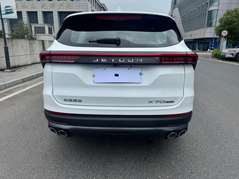 Jetour X70 PLUS 2024 Champion Edition 1.5T DCT Champion PRO 5 seat exterior photo 6 Jetour X70 PLUS 2024 Champion Edition 1.5T DCT Champion PRO 5 seat exterior photo 6