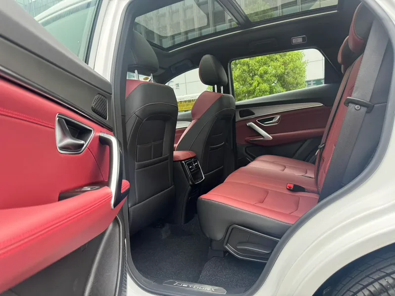 Jetour X70 PLUS 2024 Champion Edition 1.5T DCT Champion PRO 5 seat exterior photo 9 Jetour X70 PLUS 2024 Champion Edition 1.5T DCT Champion PRO 5 seat exterior photo 9