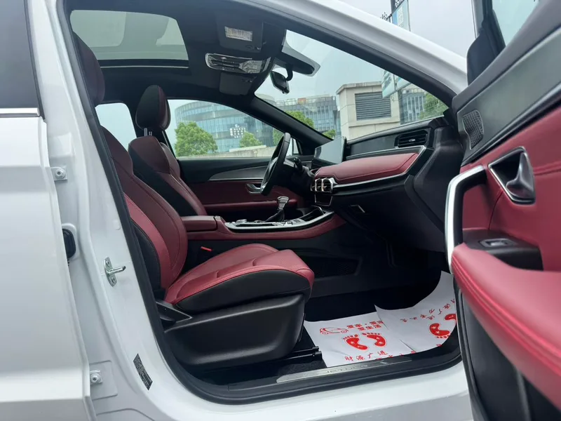 Jetour X70 PLUS 2024 Champion Edition 1.5T DCT Champion PRO 5 seat interior photo 10 Jetour X70 PLUS 2024 Champion Edition 1.5T DCT Champion PRO 5 seat interior photo 10