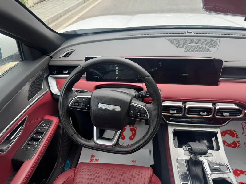 Jetour X70 PLUS 2024 Champion Edition 1.5T DCT Champion PRO 5 seat interior photo 14 Jetour X70 PLUS 2024 Champion Edition 1.5T DCT Champion PRO 5 seat interior photo 14
