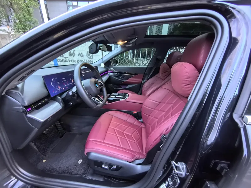 BMW 5 Series 2024 525Li M Sports suit exterior photo 6 BMW 5 Series 2024 525Li M Sports suit exterior photo 6
