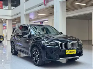 BMW X3 2022 Restyling xDrive25i M Sports suit exterior photo 3 BMW X3 2022 Restyling xDrive25i M Sports suit exterior photo 3