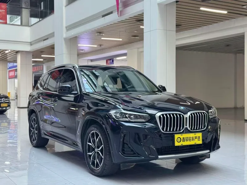 BMW X3 2022 Restyling xDrive25i M Sports suit exterior photo 3 BMW X3 2022 Restyling xDrive25i M Sports suit exterior photo 3