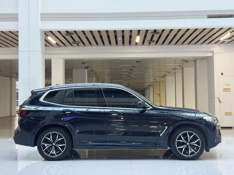 BMW X3 2022 Restyling xDrive25i M Sports suit exterior photo 4 BMW X3 2022 Restyling xDrive25i M Sports suit exterior photo 4