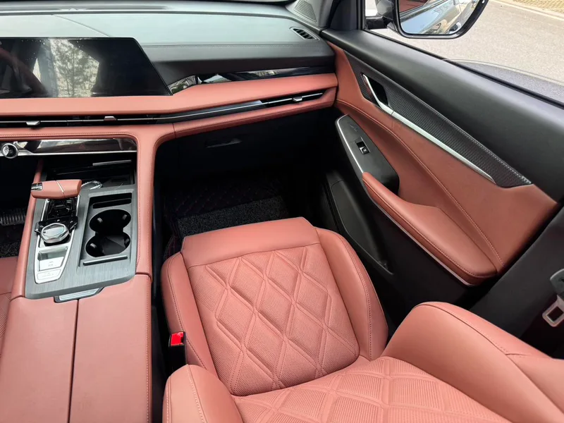 Changan CS75 PLUS 2023 Third generation 1.5T Automatic Deluxe interior photo 15 Changan CS75 PLUS 2023 Third generation 1.5T Automatic Deluxe interior photo 15