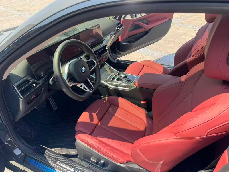 BMW 4 Series 2024 425i M Sports suit interior photo 11 BMW 4 Series 2024 425i M Sports suit interior photo 11