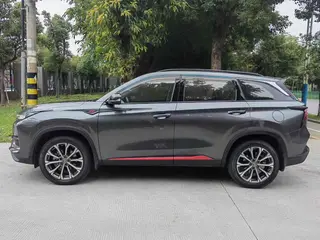 Changan CS75 PLUS 2020 1.5T Élite automatique extérieur photo 3 Changan CS75 PLUS 2020 1.5T Élite automatique extérieur photo 3