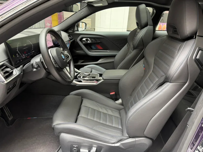 BMW 2 Series 2024 M240i Coupe interior photo 12 BMW 2 Series 2024 M240i Coupe interior photo 12