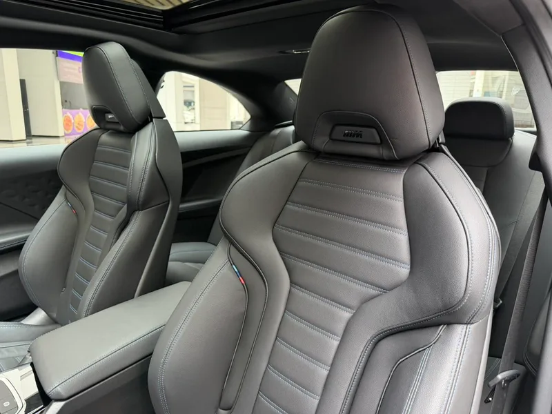 BMW 2 Series 2024 M240i Coupe interior photo 13 BMW 2 Series 2024 M240i Coupe interior photo 13
