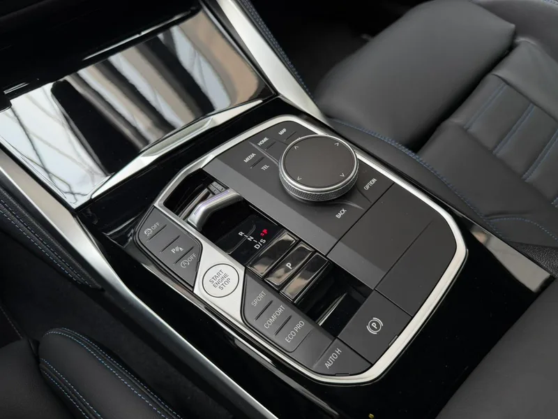 BMW 2 Series 2024 M240i Coupe interior photo 20 BMW 2 Series 2024 M240i Coupe interior photo 20
