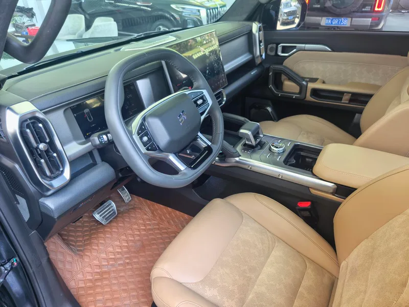 Jetour T2 2023 2.0TD Four-wheel drive Time travel PRO interior photo 12 Jetour T2 2023 2.0TD Four-wheel drive Time travel PRO interior photo 12