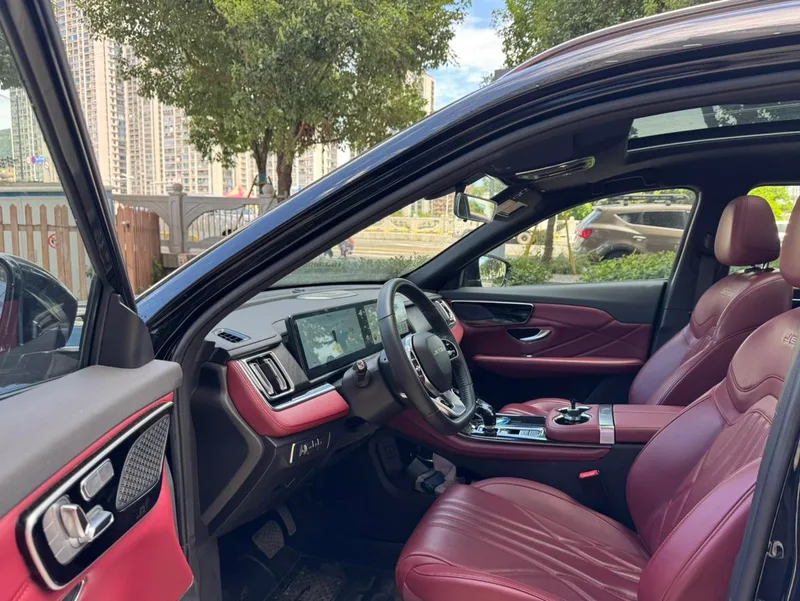 Jetour X70 PLUS 2025 1.5T 7DCT Deluxe Surge Edition 5 seat exterior photo 4 Jetour X70 PLUS 2025 1.5T 7DCT Deluxe Surge Edition 5 seat exterior photo 4