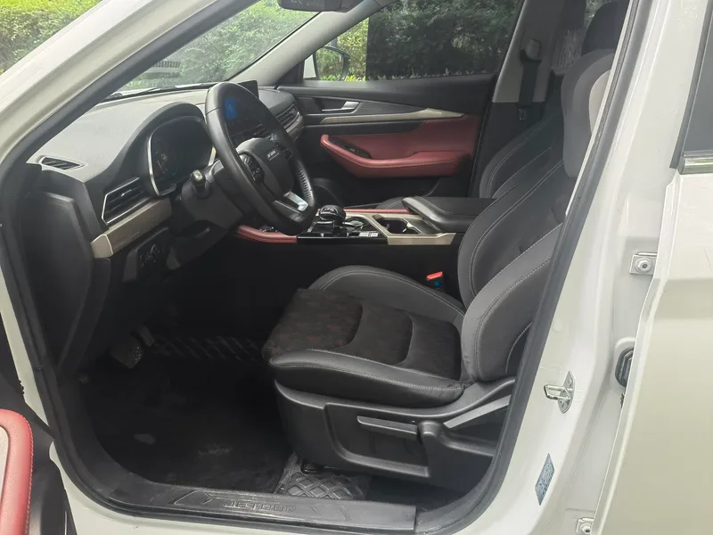 Jetour X70 2023 1.5T DCT To surpass PRO 5 seat exterior photo 5 Jetour X70 2023 1.5T DCT To surpass PRO 5 seat exterior photo 5