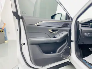 Jetour X90 PLUS 2024 1.6TD DCT Villa interior foto 15 Jetour X90 PLUS 2024 1.6TD DCT Villa interior foto 15