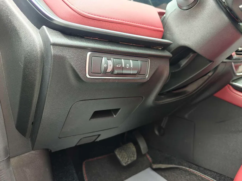 Jetour X70 PLUS 2024 Champion Edition 1.5T DCT Champion MAX 5 seat interior photo 19 Jetour X70 PLUS 2024 Champion Edition 1.5T DCT Champion MAX 5 seat interior photo 19