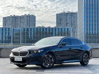 BMW 5 Series 2024 530Li Leading Type M Sports suit