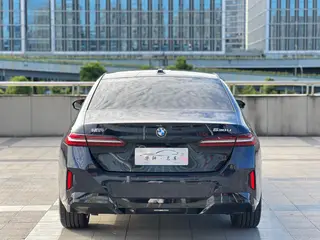 BMW 5 Series 2024 530Li Leading Type M Sports suit exterior photo 7 BMW 5 Series 2024 530Li Leading Type M Sports suit exterior photo 7