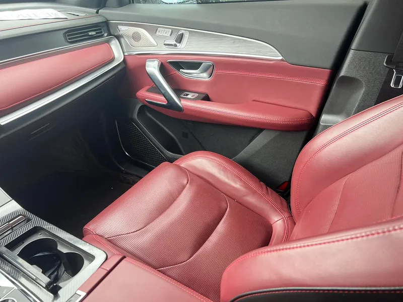 Jetour X70 PLUS 2021 Zhuge 1.6T DCT Wuhou 7 seat interior photo 9 Jetour X70 PLUS 2021 Zhuge 1.6T DCT Wuhou 7 seat interior photo 9