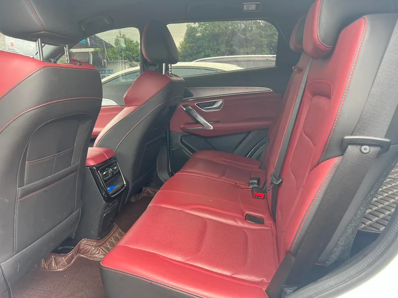 Jetour X70 PLUS 2021 Zhuge 1.6T DCT Wuhou 7 seat interior photo 12 Jetour X70 PLUS 2021 Zhuge 1.6T DCT Wuhou 7 seat interior photo 12