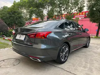 Changan Raeton CC 2022 Blue Whale Edition 1.5T DCT Premium Trim exterior photo 5