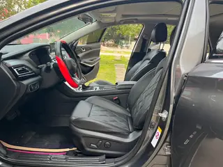 Changan Raeton CC 2022 Blue Whale Edition 1.5T DCT Premium Trim interior photo 14