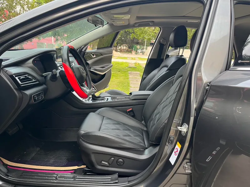 Changan Raeton CC 2022 Blue Whale Edition 1.5T DCT Premium Trim interior photo 14