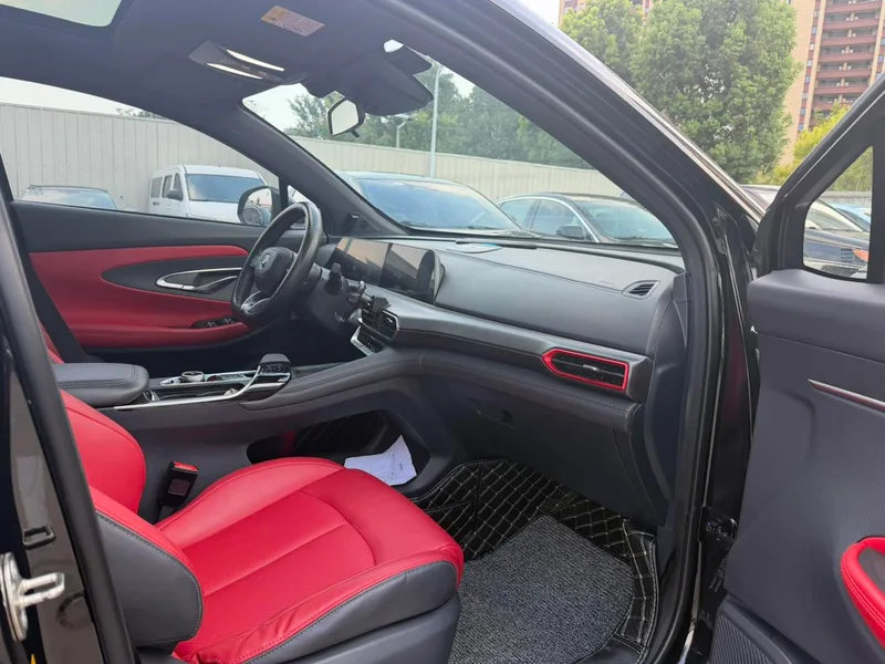 Changan UNI-T 2020 1.5T Премиальная комплектация экстерьер фото 7 Changan UNI-T 2020 1.5T Премиальная комплектация экстерьер фото 7