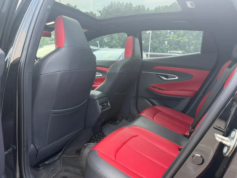 Changan UNI-T 2020 1.5T Премиальная комплектация интерьер фото 9 Changan UNI-T 2020 1.5T Премиальная комплектация интерьер фото 9