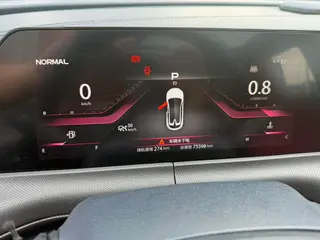 Changan UNI-T 2020 1.5T Премиальная комплектация интерьер фото 13 Changan UNI-T 2020 1.5T Премиальная комплектация интерьер фото 13