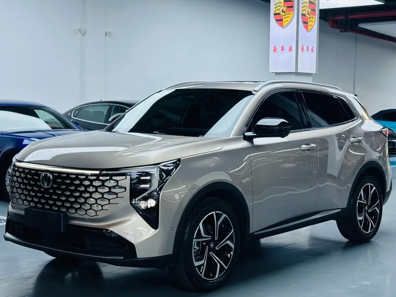 Changan CS55 PLUS 2026 Fourth generation New Blue Whale 1.5T Tianshu Honorable Type exterior photo 1 Changan CS55 PLUS 2026 Fourth generation New Blue Whale 1.5T Tianshu Honorable Type exterior photo 1