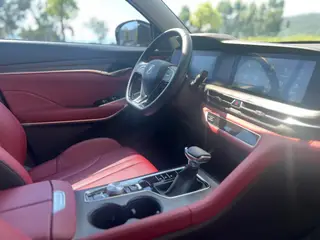 Changan CS75 PLUS 2021 1.5T Автоматический авангард интерьер фото 19 Changan CS75 PLUS 2021 1.5T Автоматический авангард интерьер фото 19