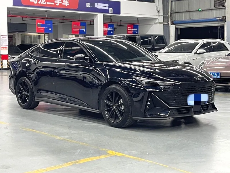 Changan UNI-V 2023 1.5T Premium Trim exterior photo 3 Changan UNI-V 2023 1.5T Premium Trim exterior photo 3