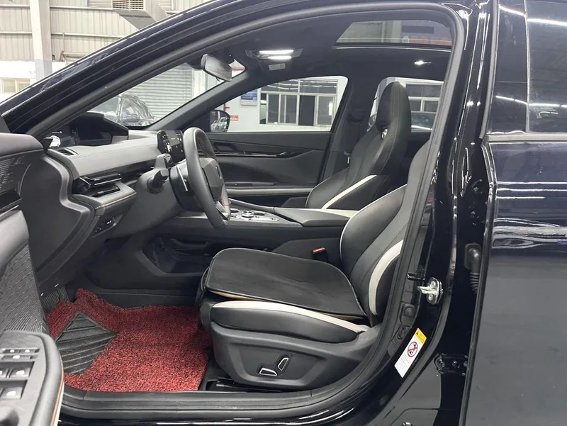 Changan UNI-V 2023 1.5T Premium Trim exterior photo 4 Changan UNI-V 2023 1.5T Premium Trim exterior photo 4