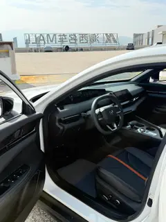 Changan UNI-V 2024 1.5T Acabado premium interior foto 7 Changan UNI-V 2024 1.5T Acabado premium interior foto 7