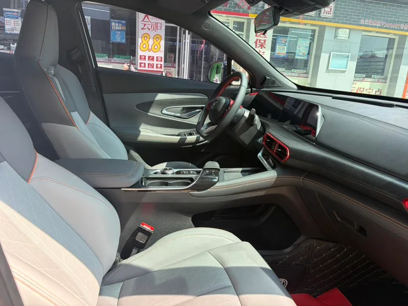 Changan UNI-T 2022 1.5T Sports version Premium Trim interior photo 8 Changan UNI-T 2022 1.5T Sports version Premium Trim interior photo 8