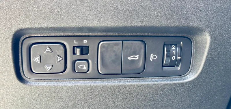 Changan UNI-V 2022 1.5T Premium Trim interior photo 16 Changan UNI-V 2022 1.5T Premium Trim interior photo 16