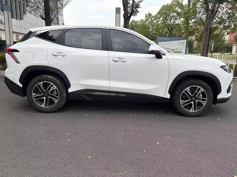 Jetour Dasheng 2026 1.5T DCT Luxury Edition exterior photo 4 Jetour Dasheng 2026 1.5T DCT Luxury Edition exterior photo 4