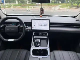 Jetour Dasheng 2026 1.5T DCT Luxury Edition interior photo 12 Jetour Dasheng 2026 1.5T DCT Luxury Edition interior photo 12