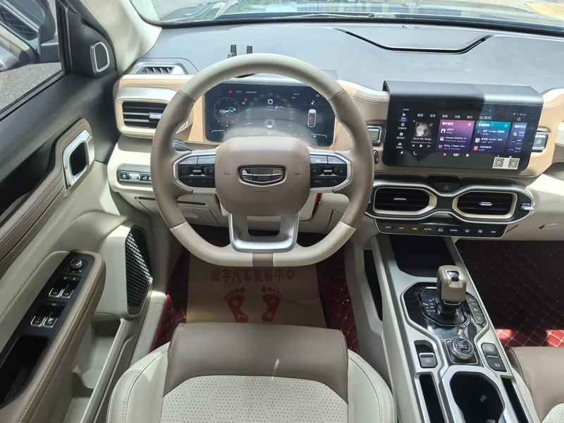 Geely ICON 2020 1.5TD DCT i9 BSG interior photo 12 Geely ICON 2020 1.5TD DCT i9 BSG interior photo 12