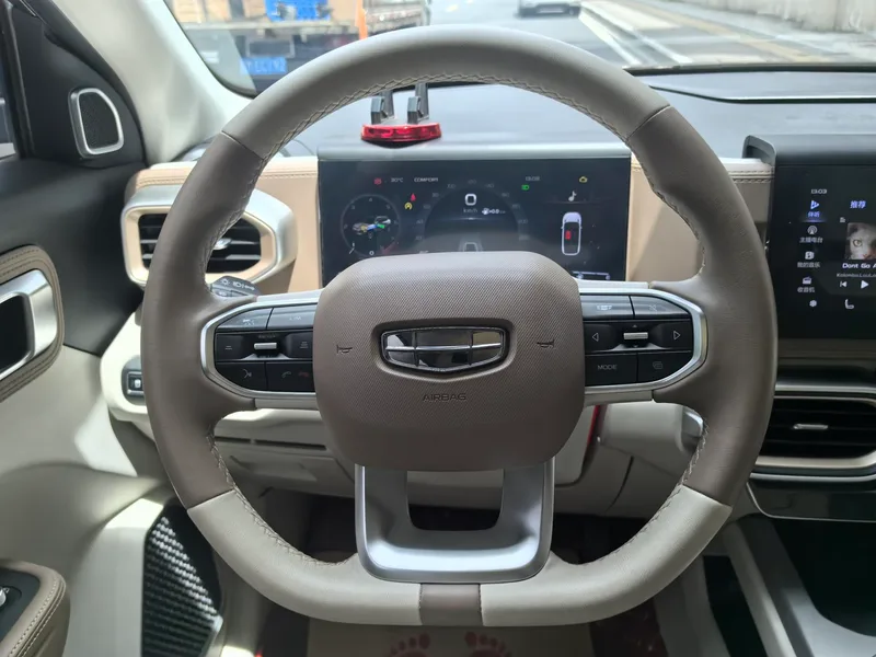 Geely ICON 2020 1.5TD DCT i9 BSG interior photo 13 Geely ICON 2020 1.5TD DCT i9 BSG interior photo 13