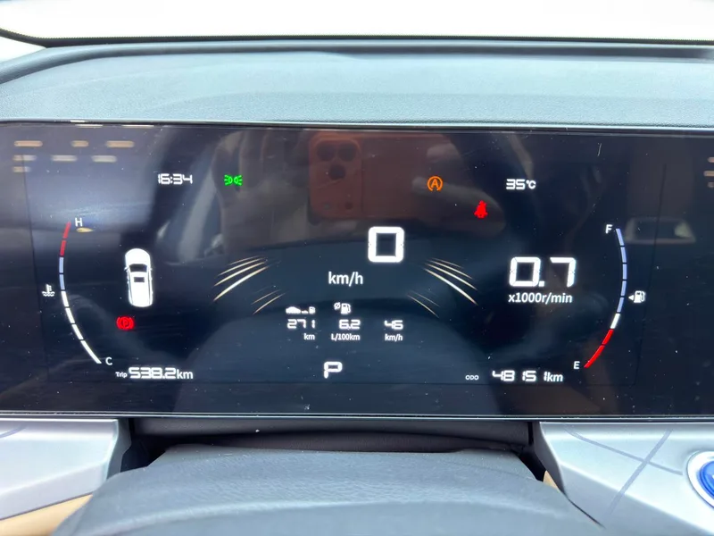 Geely Okavango Pro 2024 1.5TD DCT Вертикальный и горизонтальный экстерьер фото 7 Geely Okavango Pro 2024 1.5TD DCT Вертикальный и горизонтальный экстерьер фото 7