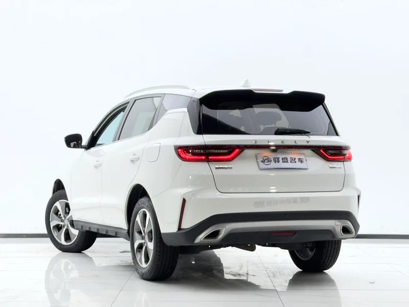Geely Okavango Pro 2024 1.5TD DCT Вертикальный и горизонтальный интерьер фото 14 Geely Okavango Pro 2024 1.5TD DCT Вертикальный и горизонтальный интерьер фото 14