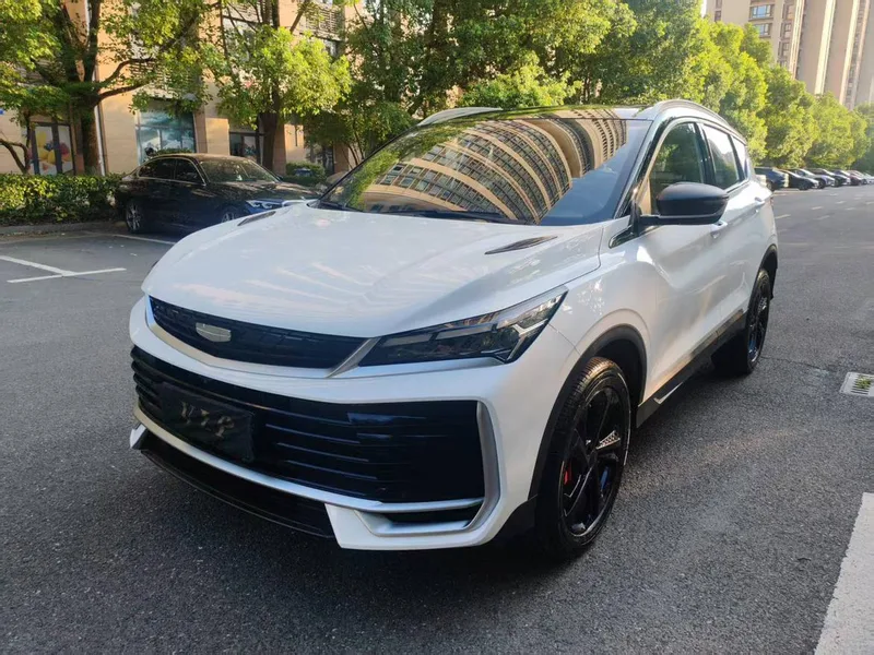 Geely Coolray 2025 Coolray L 1.5TD DCT Battle Edición exterior foto 1 Geely Coolray 2025 Coolray L 1.5TD DCT Battle Edición exterior foto 1