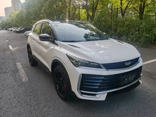 Geely Coolray 2025 Coolray L 1.5TD DCT Battle Edición exterior foto 2 Geely Coolray 2025 Coolray L 1.5TD DCT Battle Edición exterior foto 2