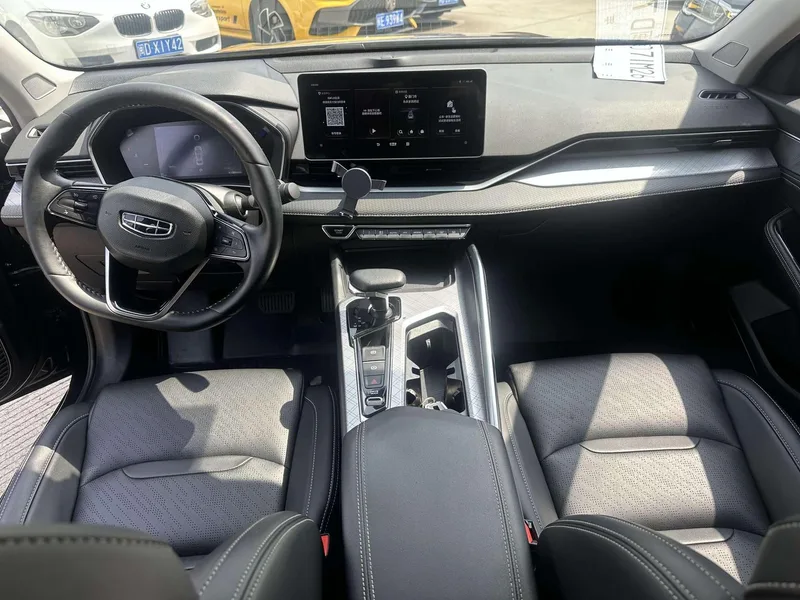 Geely Preface 2021 2.0T De lujo interior foto 8 Geely Preface 2021 2.0T De lujo interior foto 8