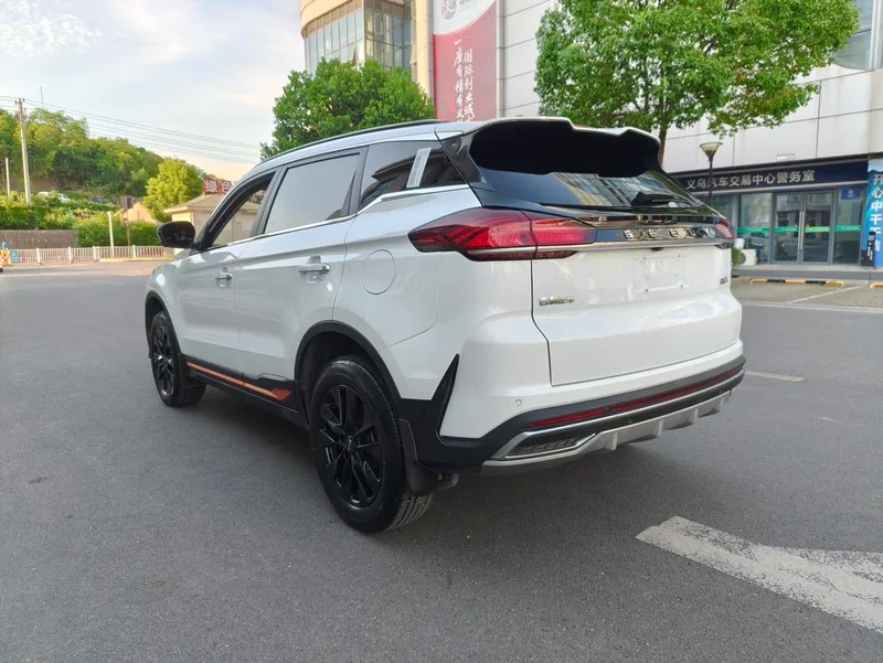 Geely Boyue 2022 Boyue X 1.8TD DCT Smart interior photo 7