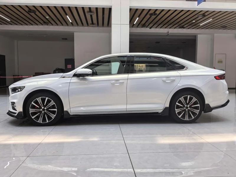 Geely Preface 2025 2.0T Oriental Yao full moon version exterior photo 4 Geely Preface 2025 2.0T Oriental Yao full moon version exterior photo 4