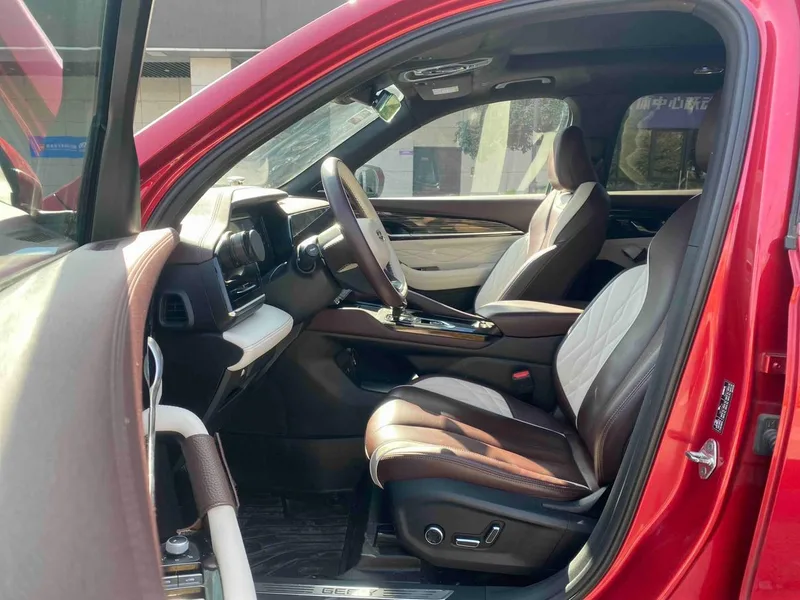 Geely Monjaro 2021 2.0TD DCT EVO Tipo Zhizun con tracción en dos ruedas exterior foto 4 Geely Monjaro 2021 2.0TD DCT EVO Tipo Zhizun con tracción en dos ruedas exterior foto 4