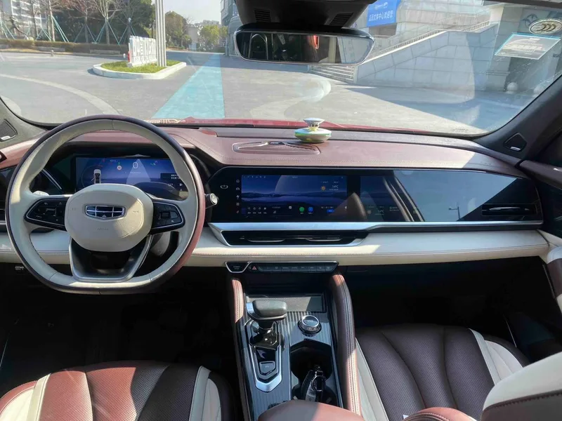 Geely Monjaro 2021 2.0TD DCT EVO Tipo Zhizun con tracción en dos ruedas interior foto 6 Geely Monjaro 2021 2.0TD DCT EVO Tipo Zhizun con tracción en dos ruedas interior foto 6